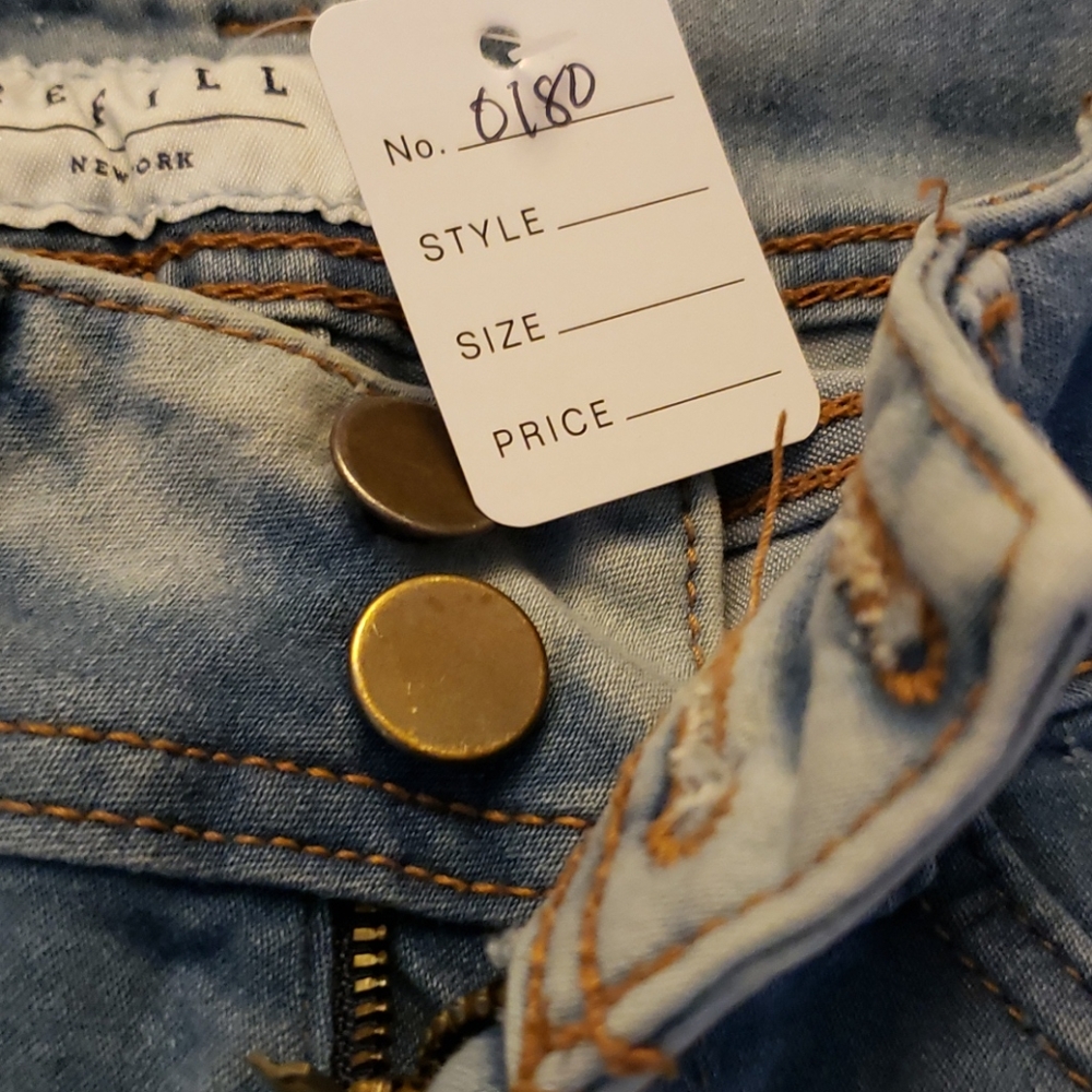 Refill Acid Wash Jeans Sz5 (#180) - Picture 3 of 5